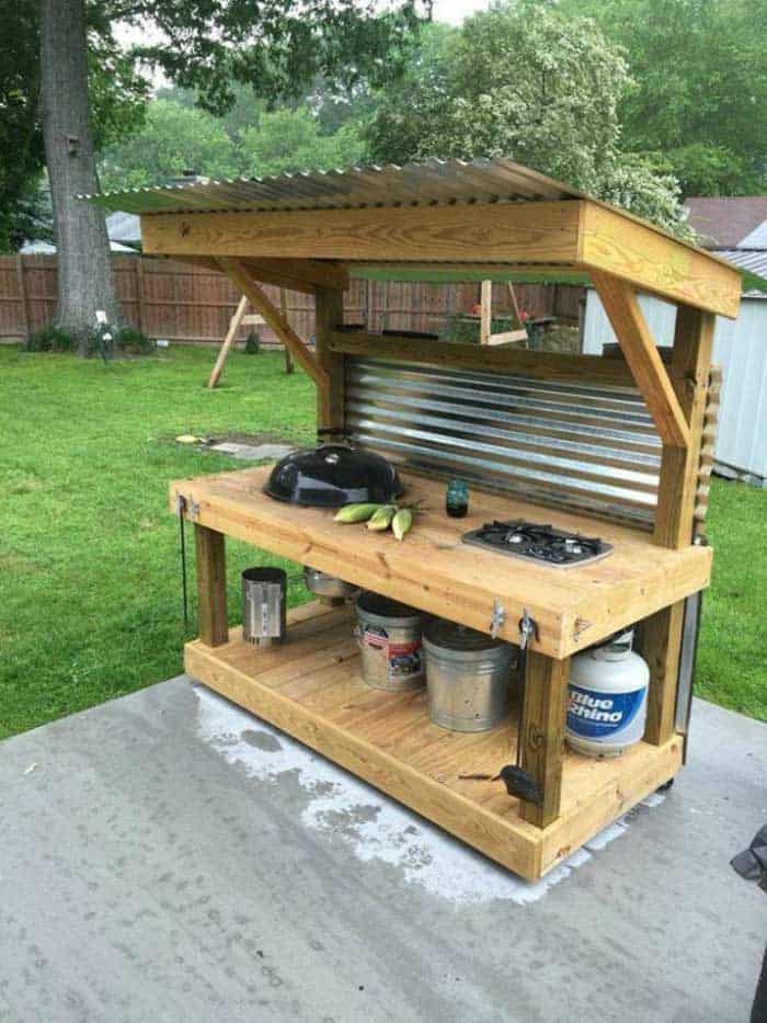 Upcycled Pallet Outdoor Grill