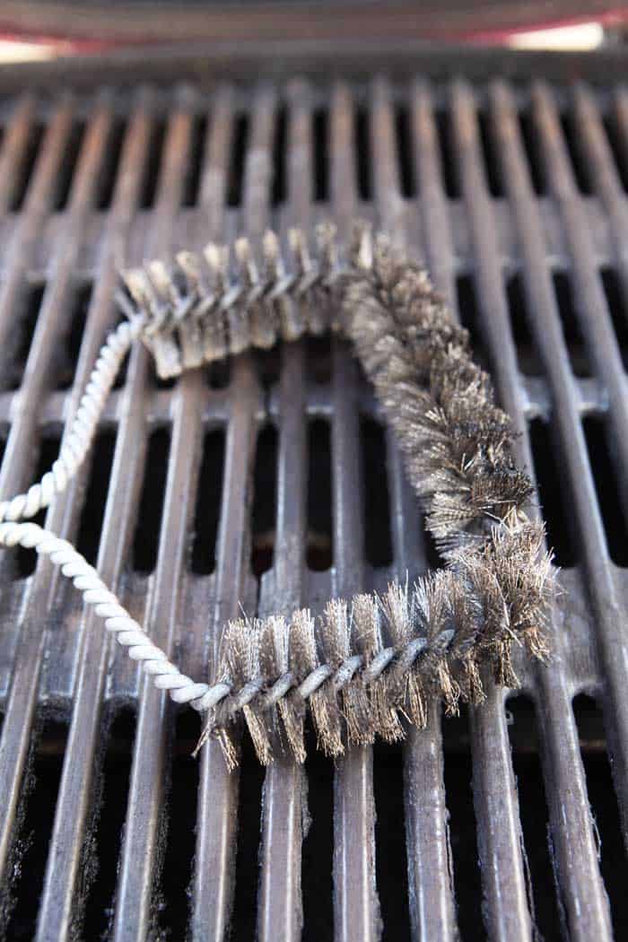 wire brush for cleaning grill