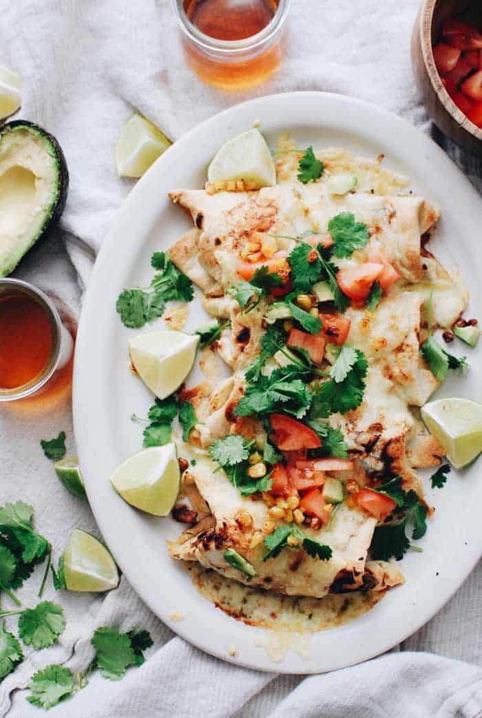 Salsa Verde Pulled Pork Burritos