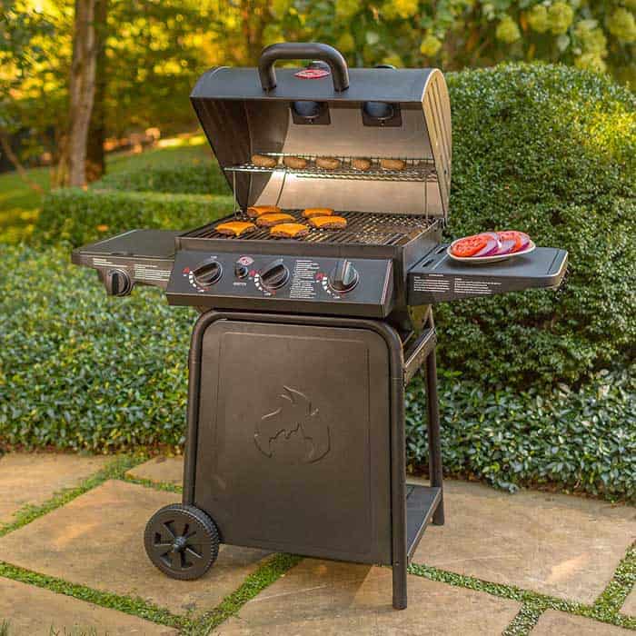 Char Griller 3001open on back yard patio