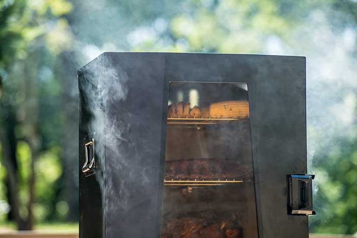 Masterbuilt MPS 340/G ThermoTemp Propane Smoker Review - Smoked