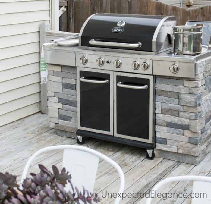 17 Best Diy Bbq Island Ideas Cinder, How To Build A Grill Surround With Cinder Blocks