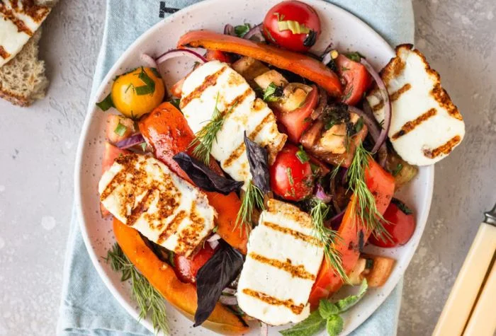 Grilled Halloumi Salad