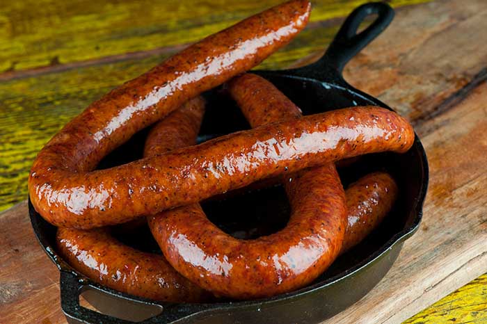 https://theonlinegrill.com/wp-content/uploads/barbecue-smoked-minnesota-swedish-potato-sausage-2.jpg