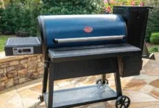 char griller gravity fed 980 charcoal grill