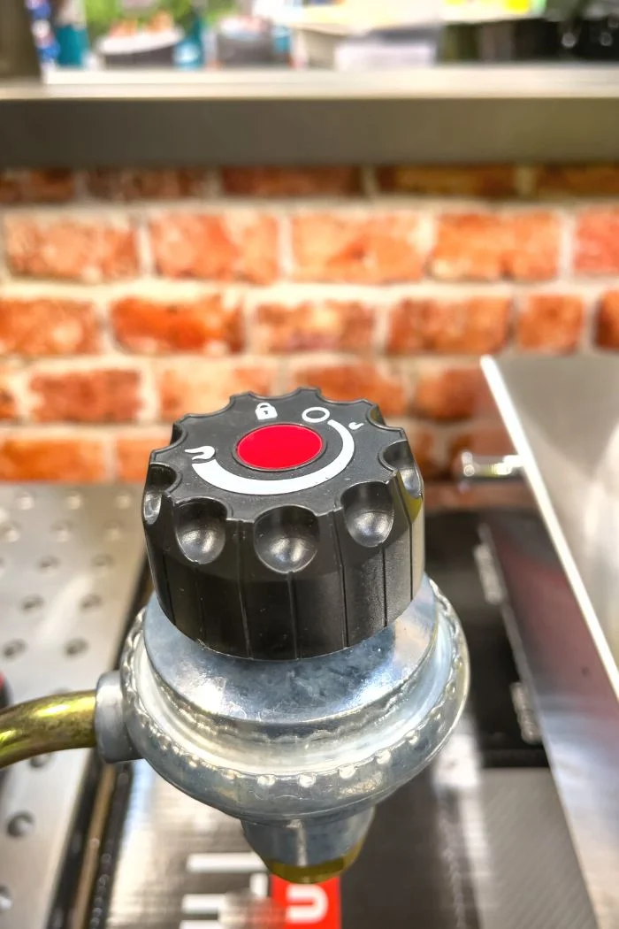 gas grill regulator propane attachment