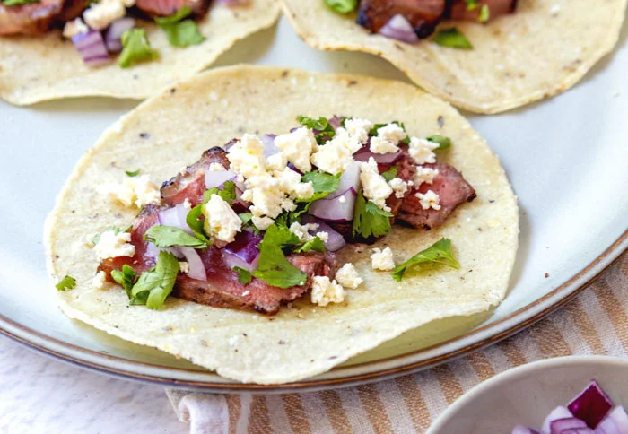 grilled sirloin steak tacos